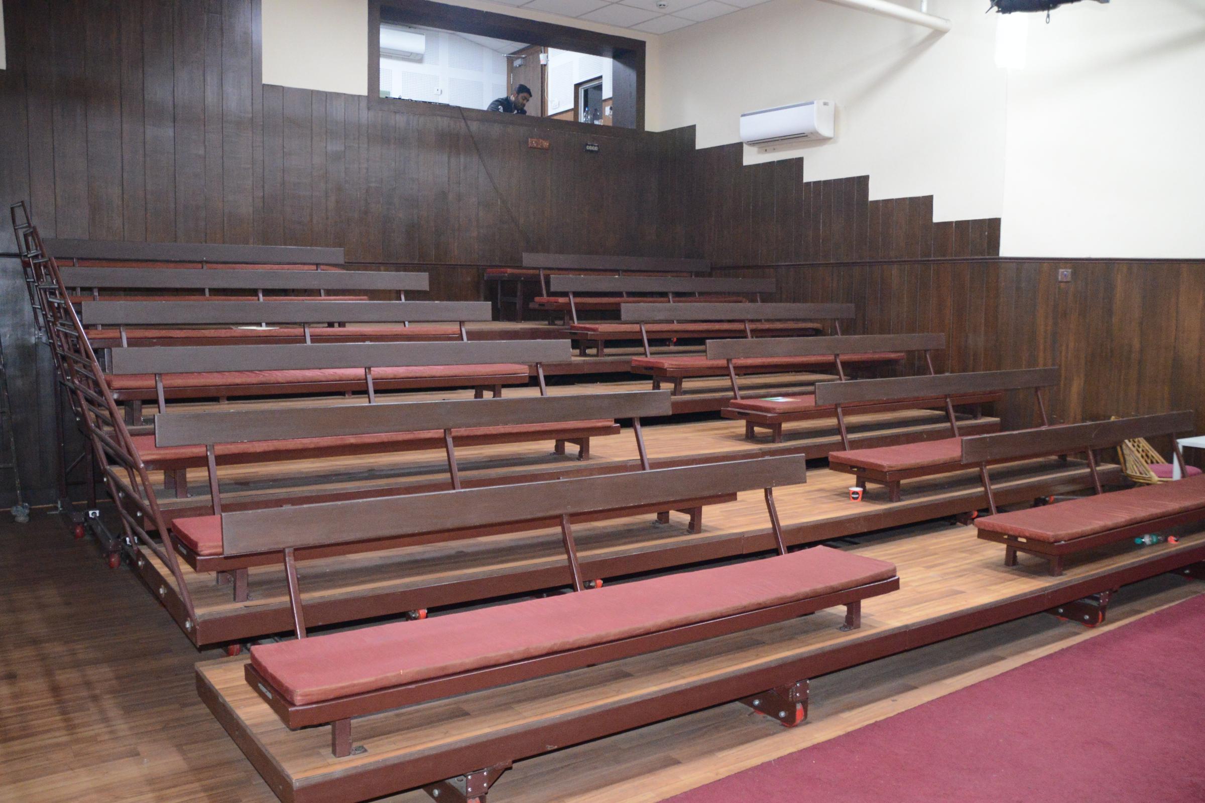  Image of Seating  